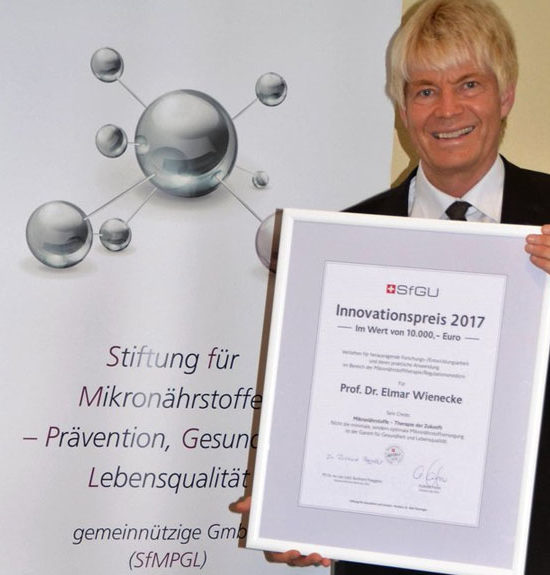 Innovationspreis für Forschungen von Prof. Dr. Elmar Wienecke für Themen Mikronährstoffe und Regulationsmedizin